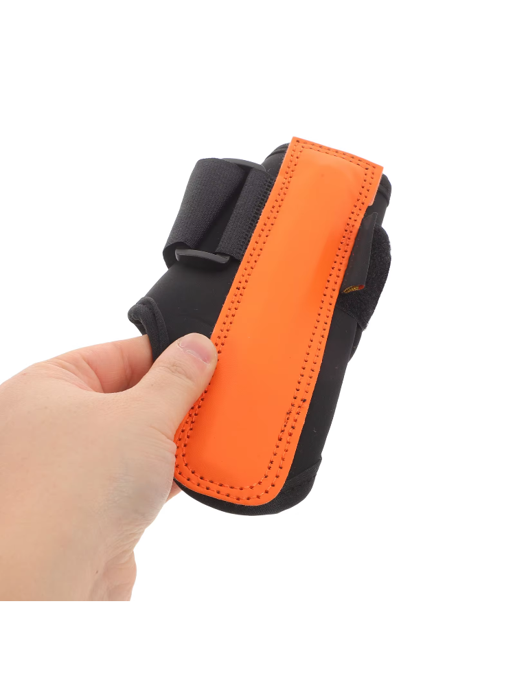ゴルフリストブレース スイングトレーニング補助具 調節可能  - Training Aid Swing のレビューと価格